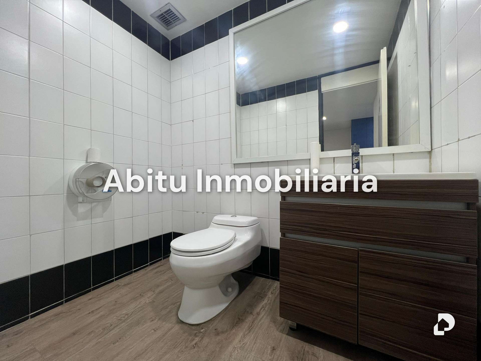 Oficina en El Bosque, Caracas – 13