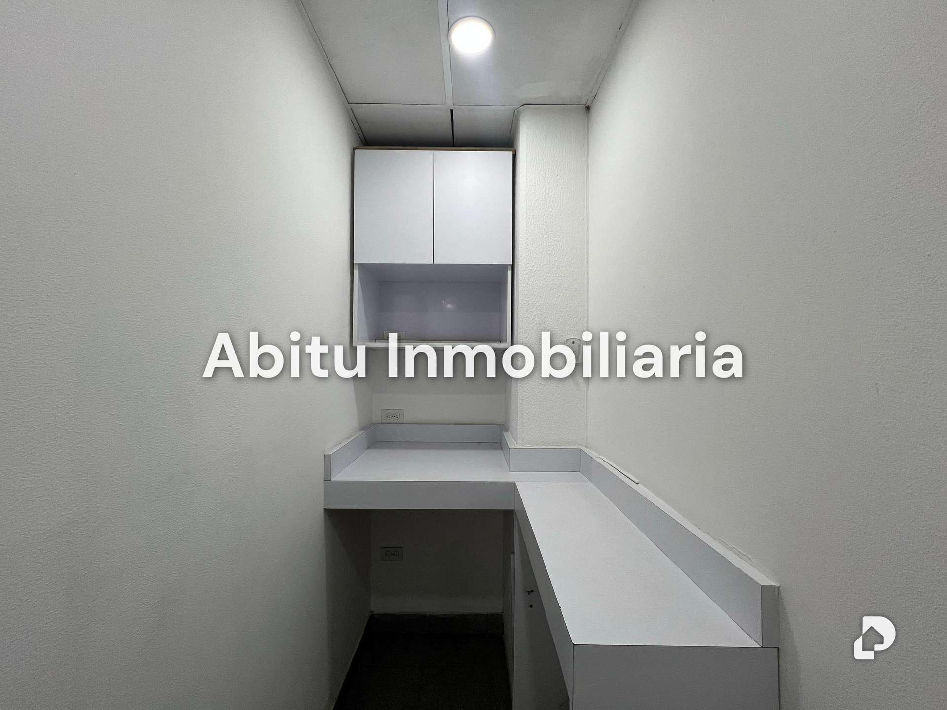 Oficina en El Bosque, Caracas – 11