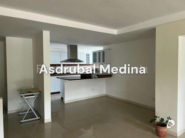 Apartamento en El Cigarral, Caracas – 3