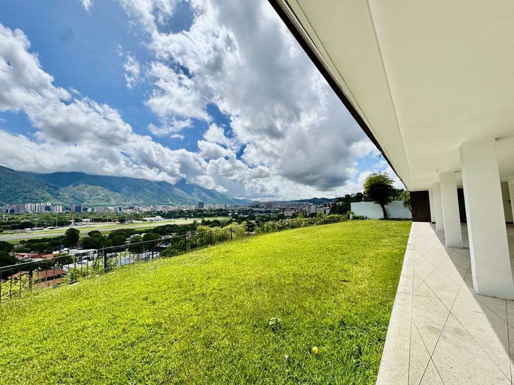Casa en Lomas de Chuao, Caracas - 1