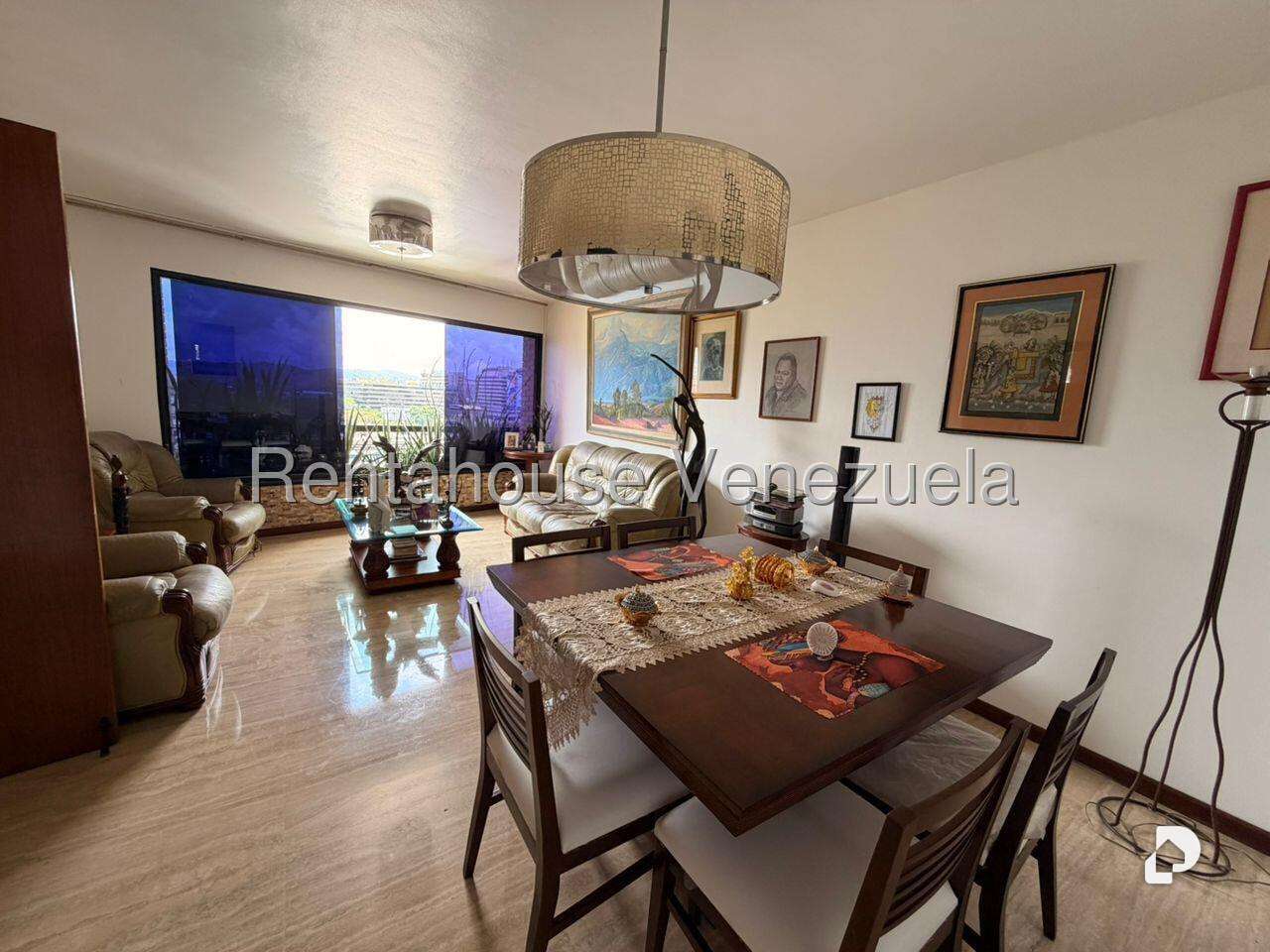 Apartamento en El Rosal, Caracas – 16
