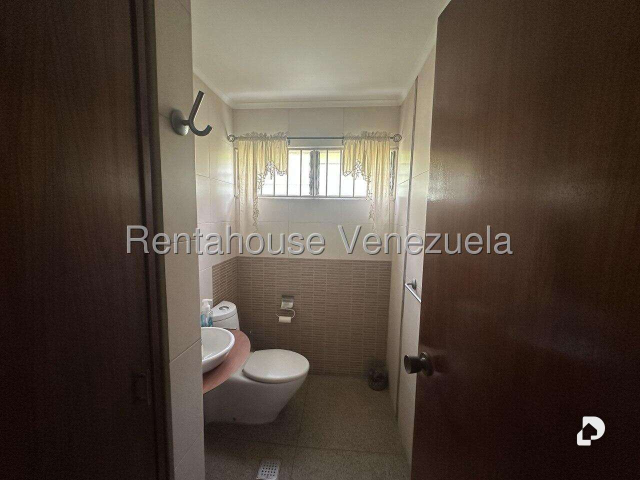 Casa en Colinas de Bello Monte, Caracas – 11