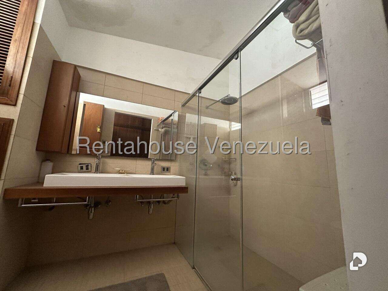 Casa en Colinas de Bello Monte, Caracas – 33
