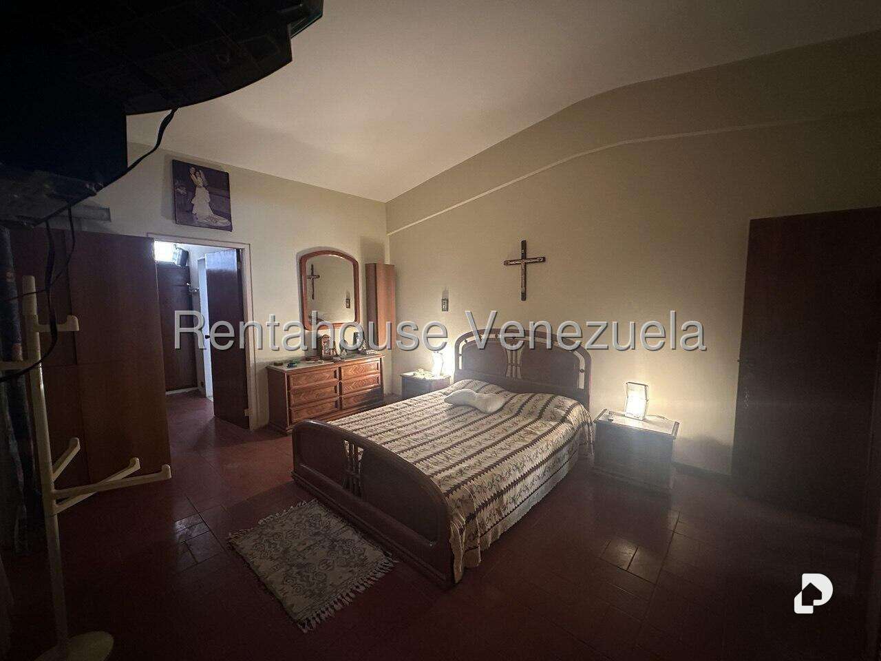 Casa en Colinas de Bello Monte, Caracas – 30