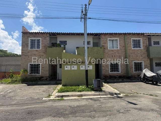 Apartment in Turmero - 1