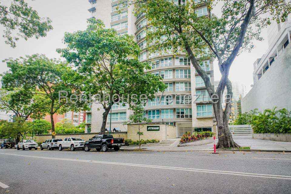 Apartment in El Rosal, Caracas - 1