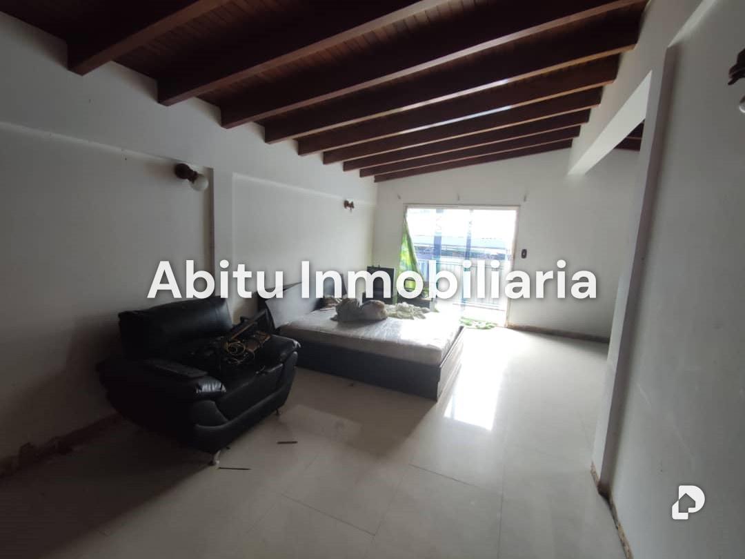 House in El Marqués, Caracas – 4