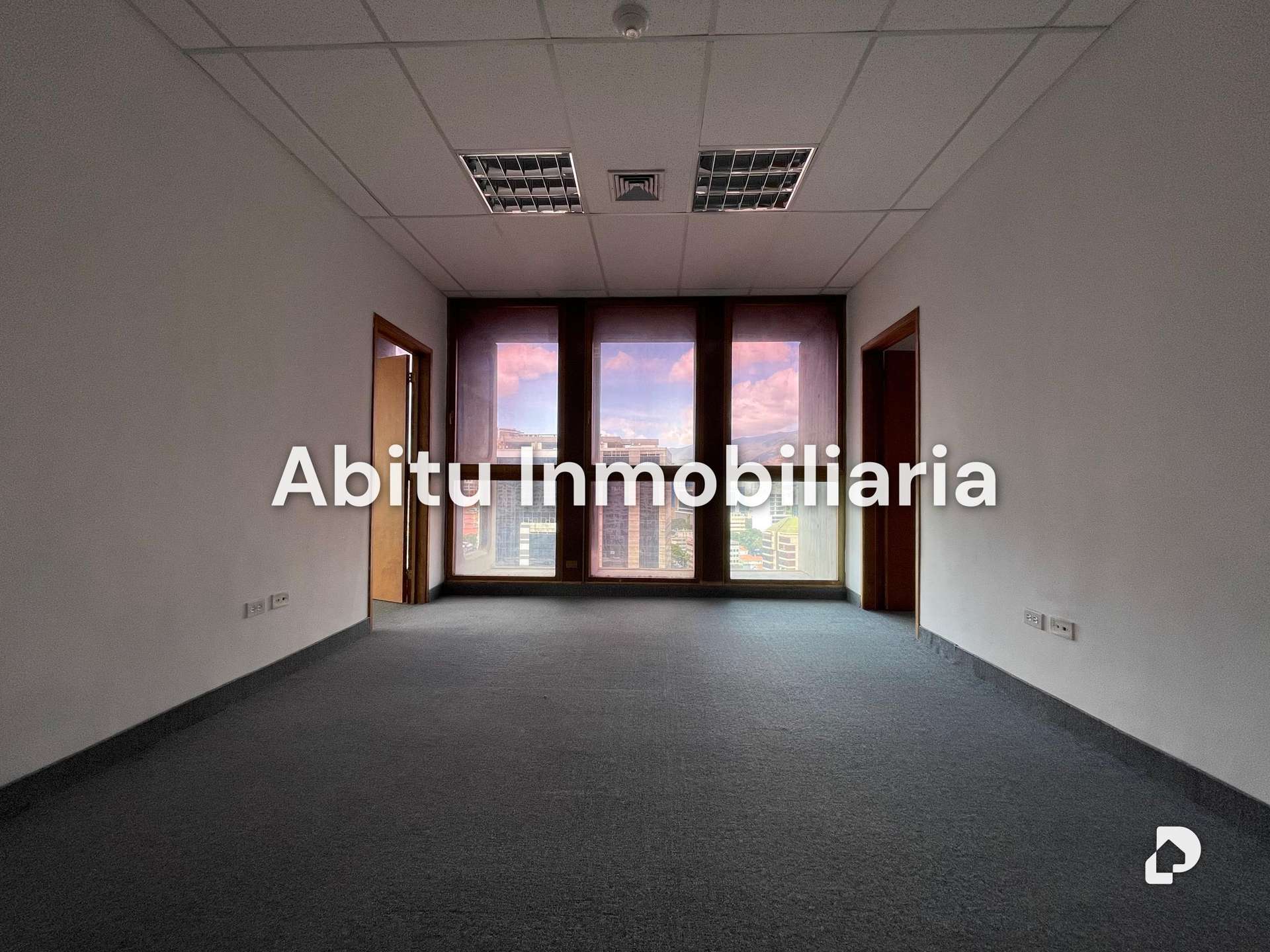 Oficina en Las Mercedes, Caracas – 11