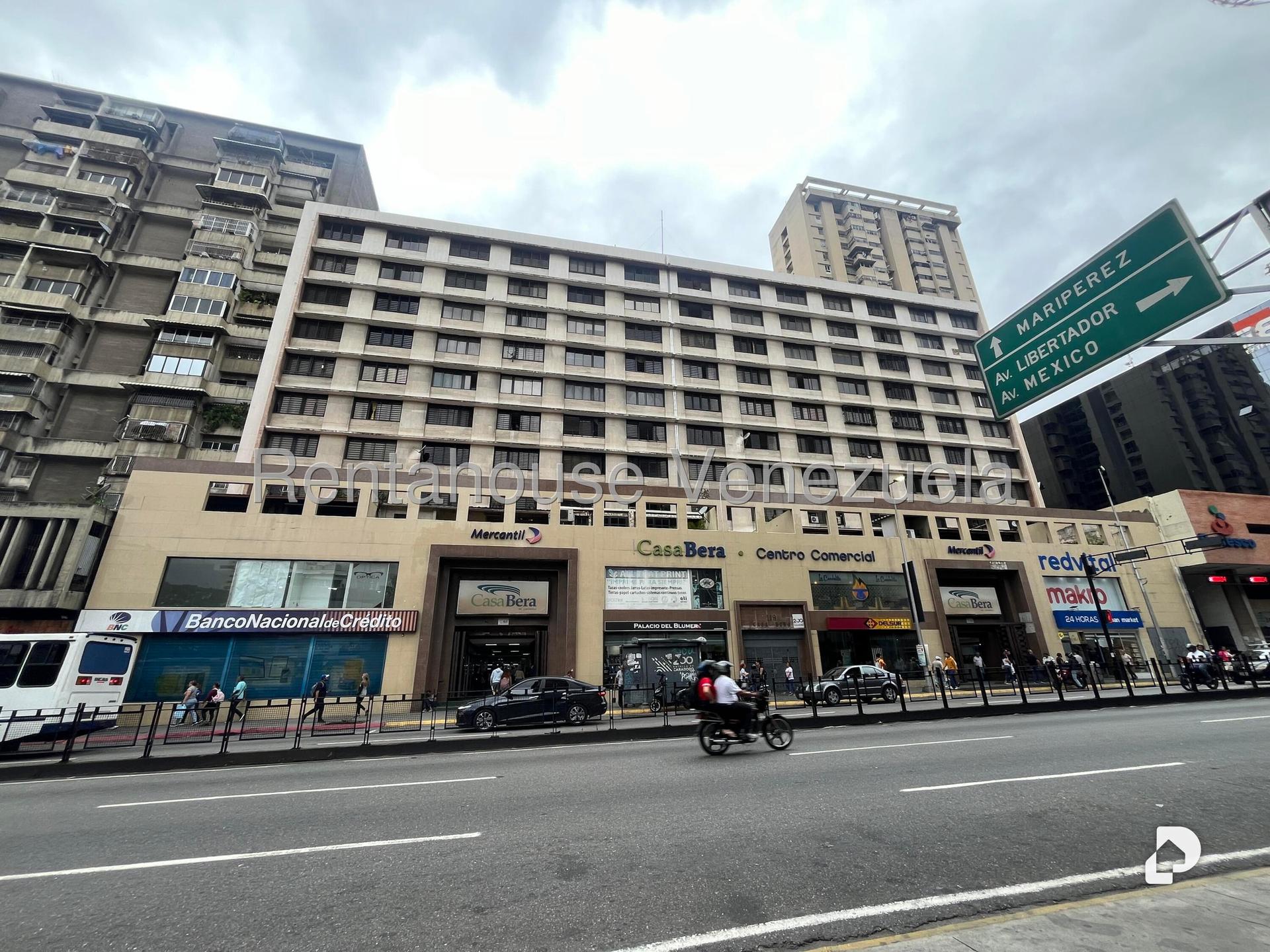 Local comercial en Parroquia La Candelaria, Caracas – 1