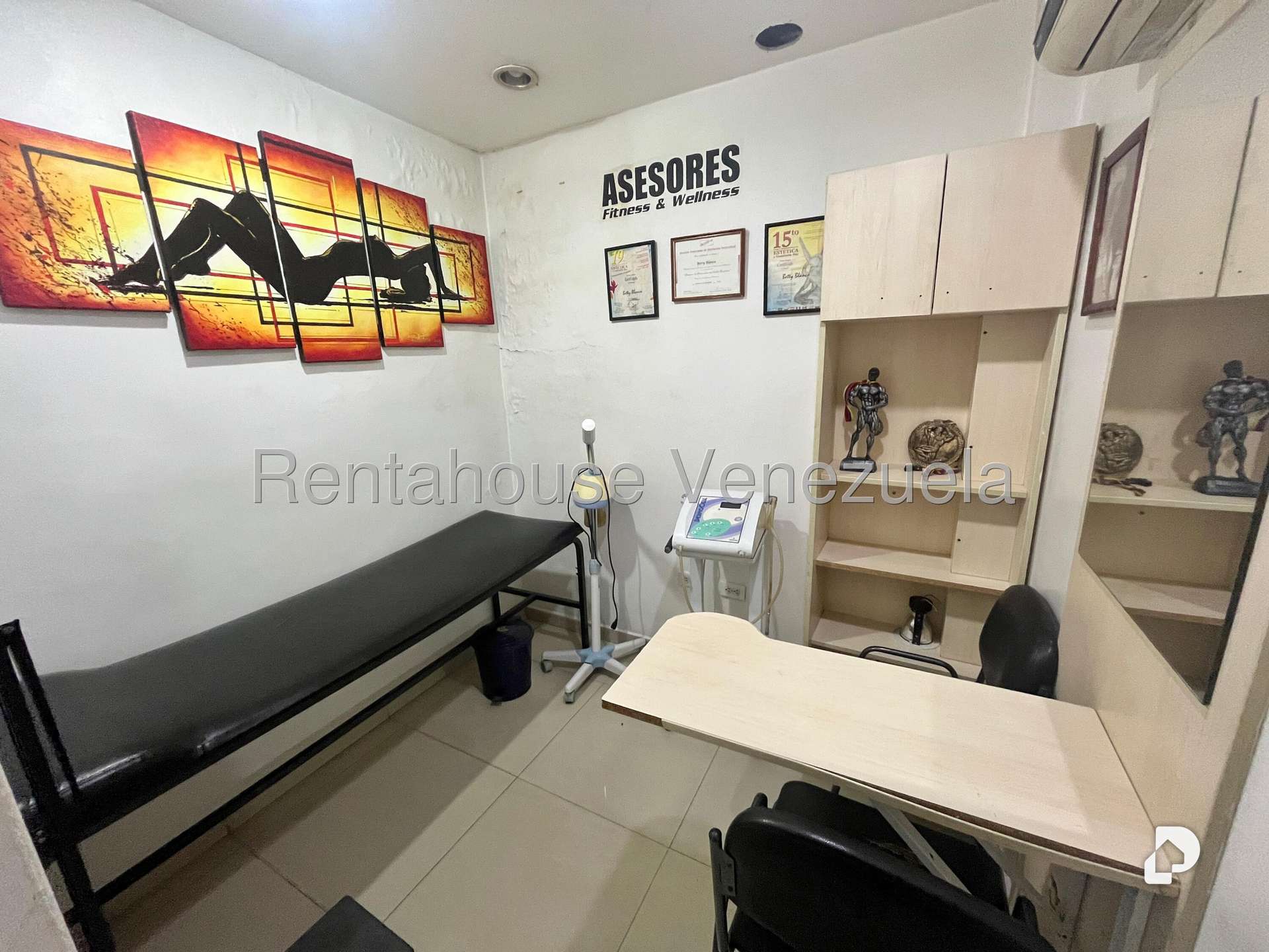 Local comercial en Parroquia La Candelaria, Caracas – 5
