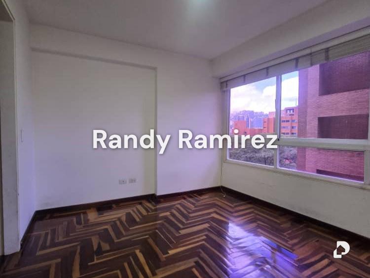 Apartamento en El Rosal, Caracas – 4