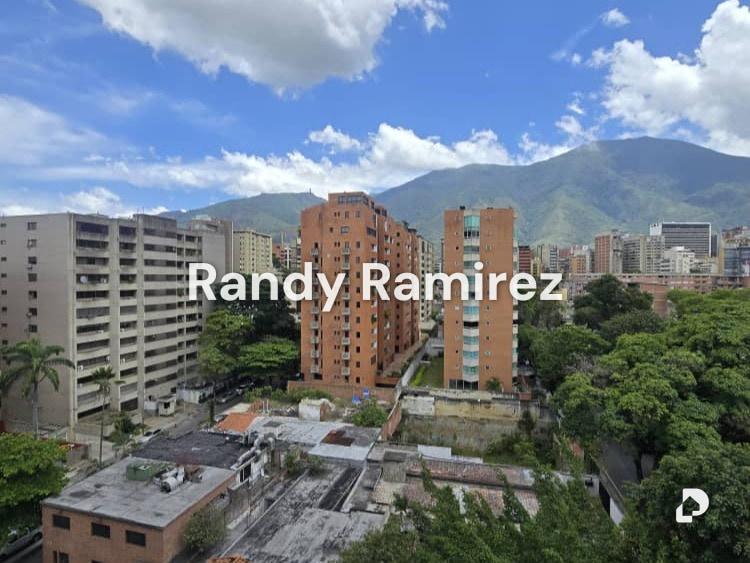 Apartamento en El Rosal, Caracas – 3