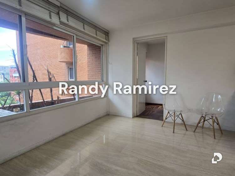 Apartamento en El Rosal, Caracas – 5