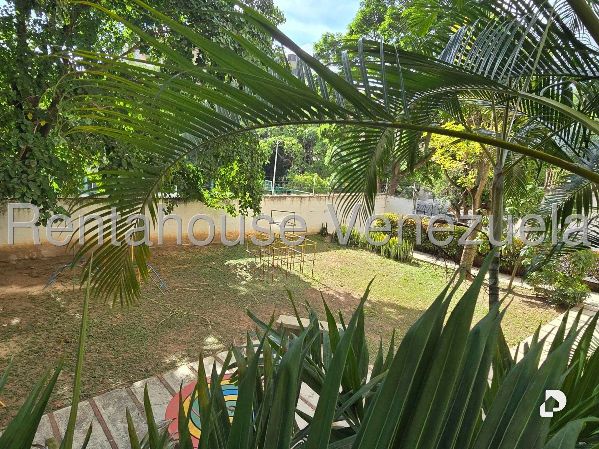 Apartamento en Santa Rosa de Lima, Caracas – 17