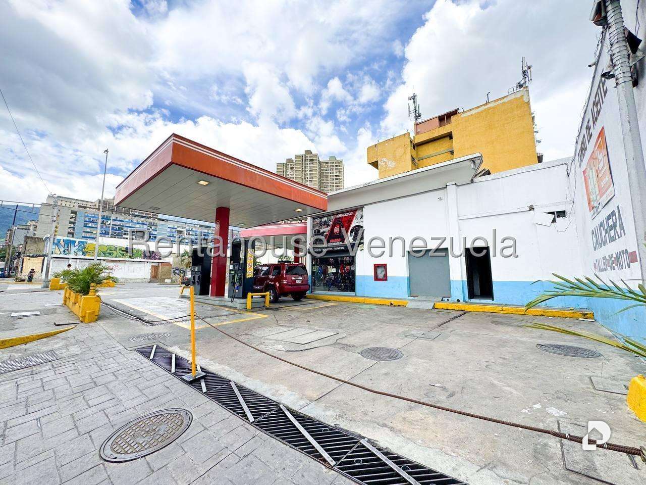 Commercial space in Parroquia San Agustin, Caracas – 4