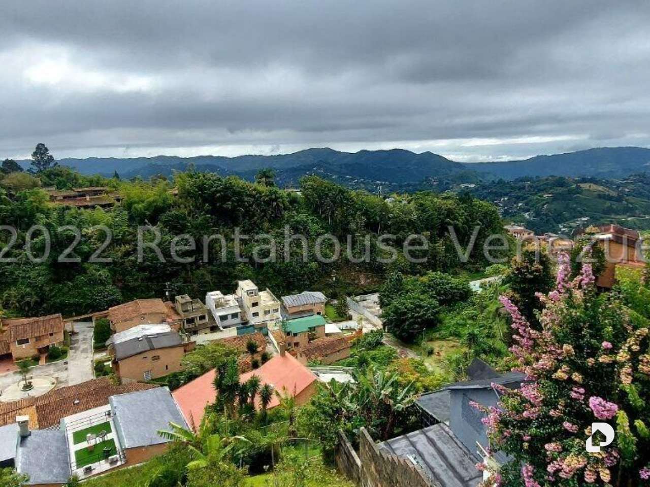 Casa en Los Guayabitos, Caracas – 5