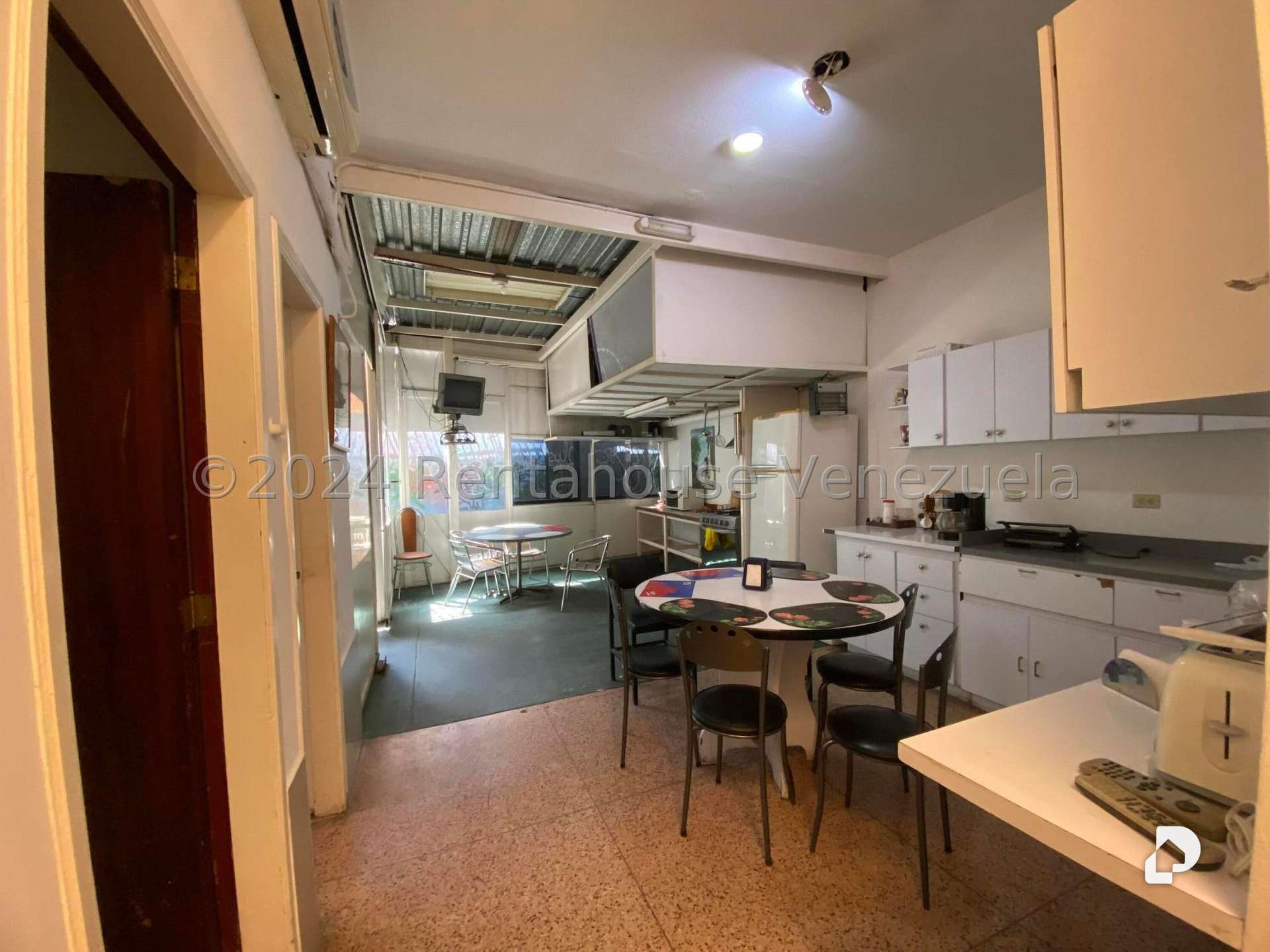 Casa en Bello Monte, Caracas – 20