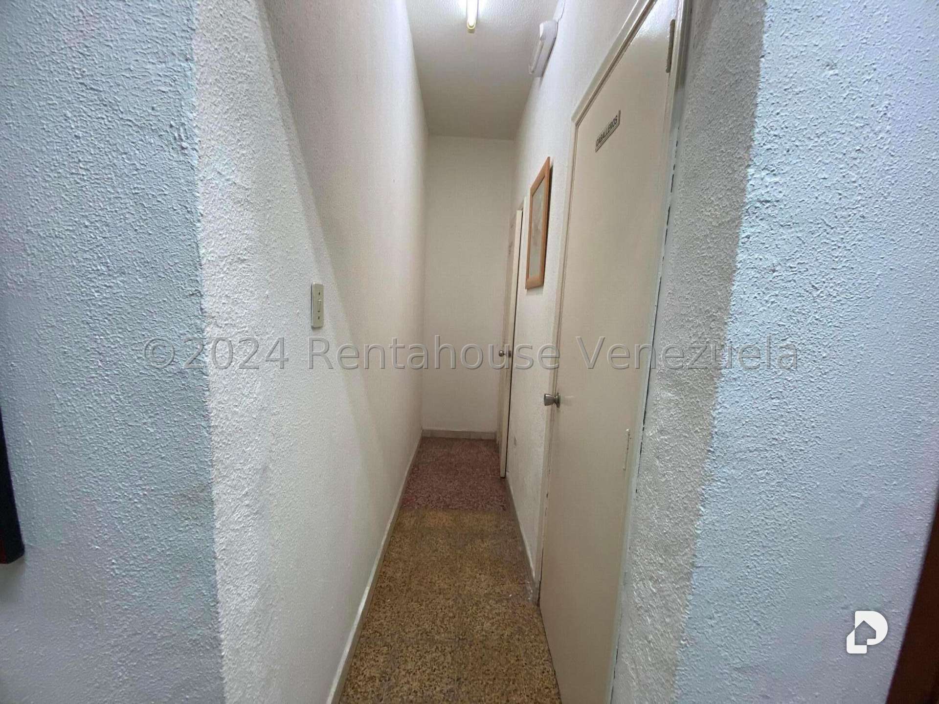Casa en Bello Monte, Caracas – 14