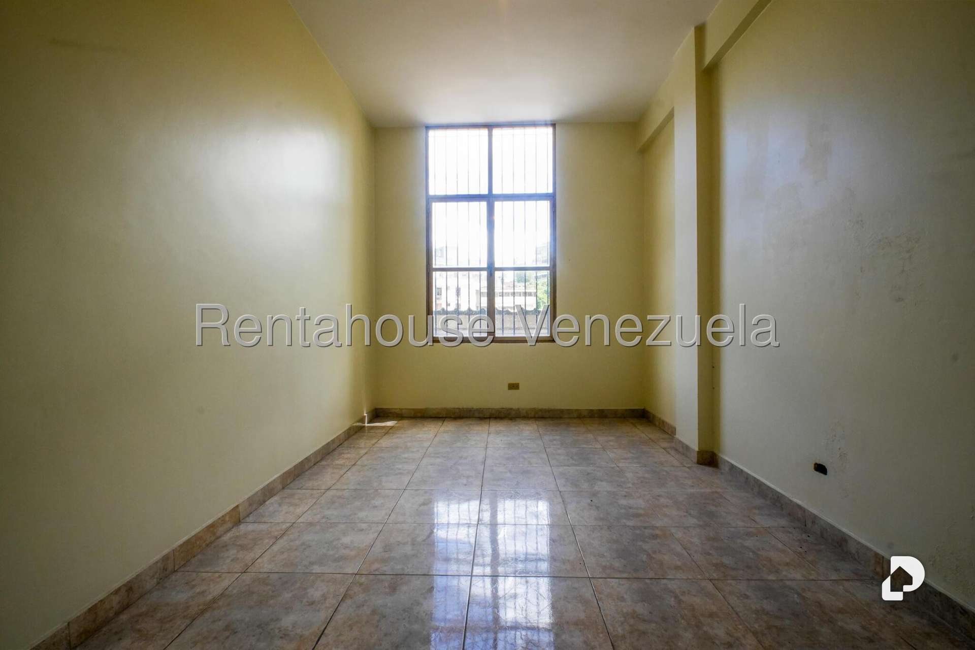 Edificio en Baruta, Caracas – 8