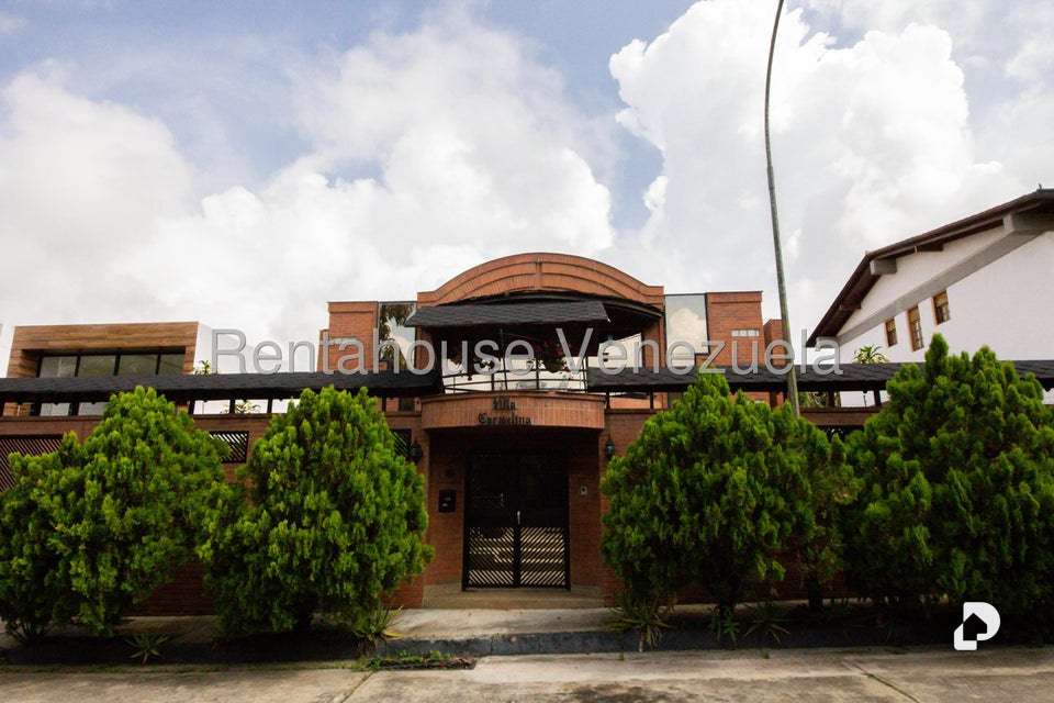 Casa en Lomas de La Lagunita, Caracas – 1