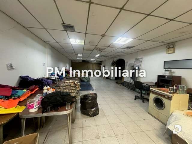 Commercial space in Av. Baralt, Caracas – 8