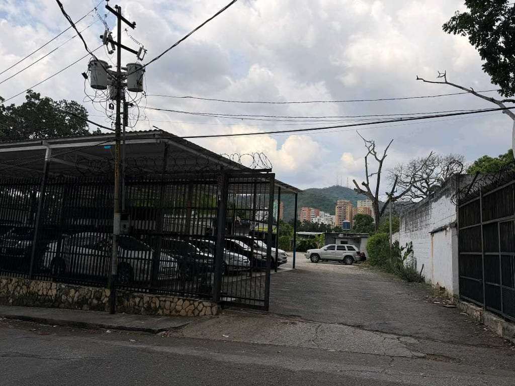 Terreno en Av. Bolívar Norte, Valencia - 1