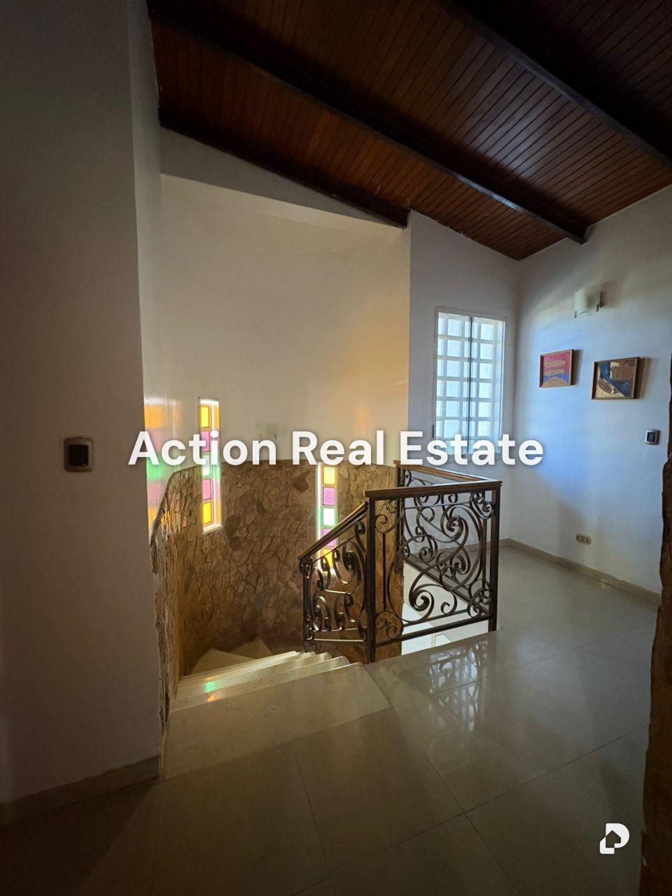 Casa en Club de Campo, Altos Mirandinos – 2