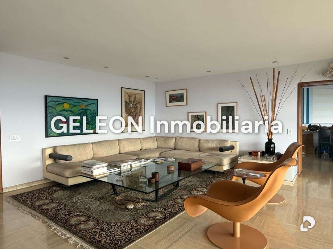 Apartamento en Altamira, Caracas – 2