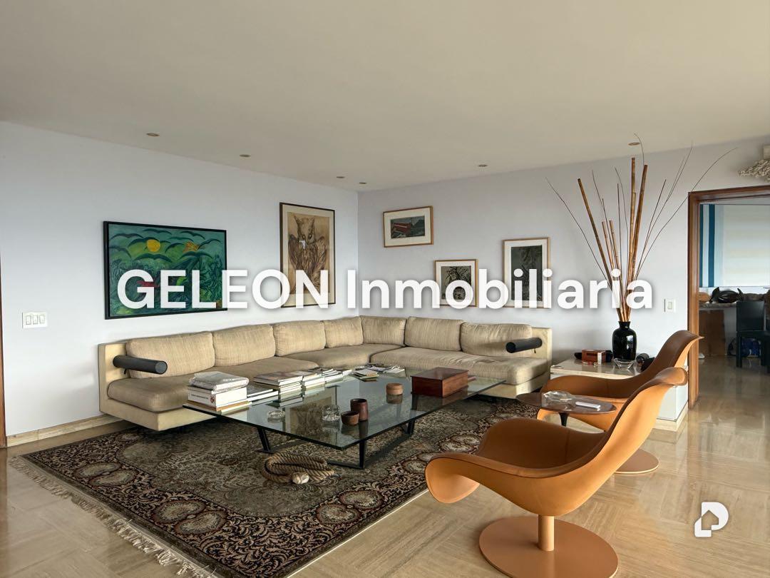 Apartamento en Altamira, Caracas – 2