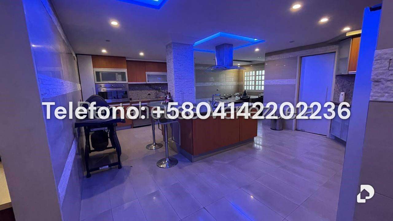 Casa en Prados del Este, Caracas – 10