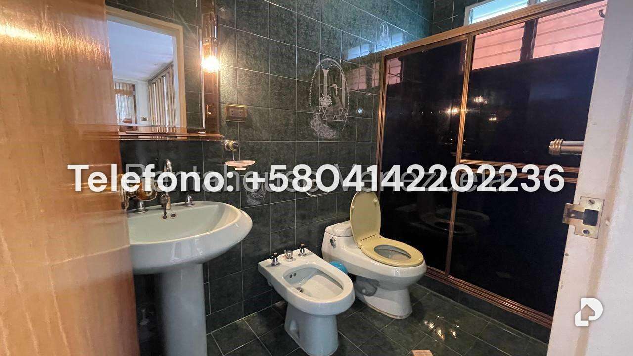 House in Prados del Este, Caracas – 25