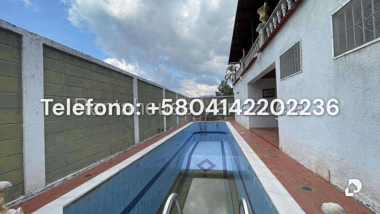 Casa en Prados del Este, Caracas – 31