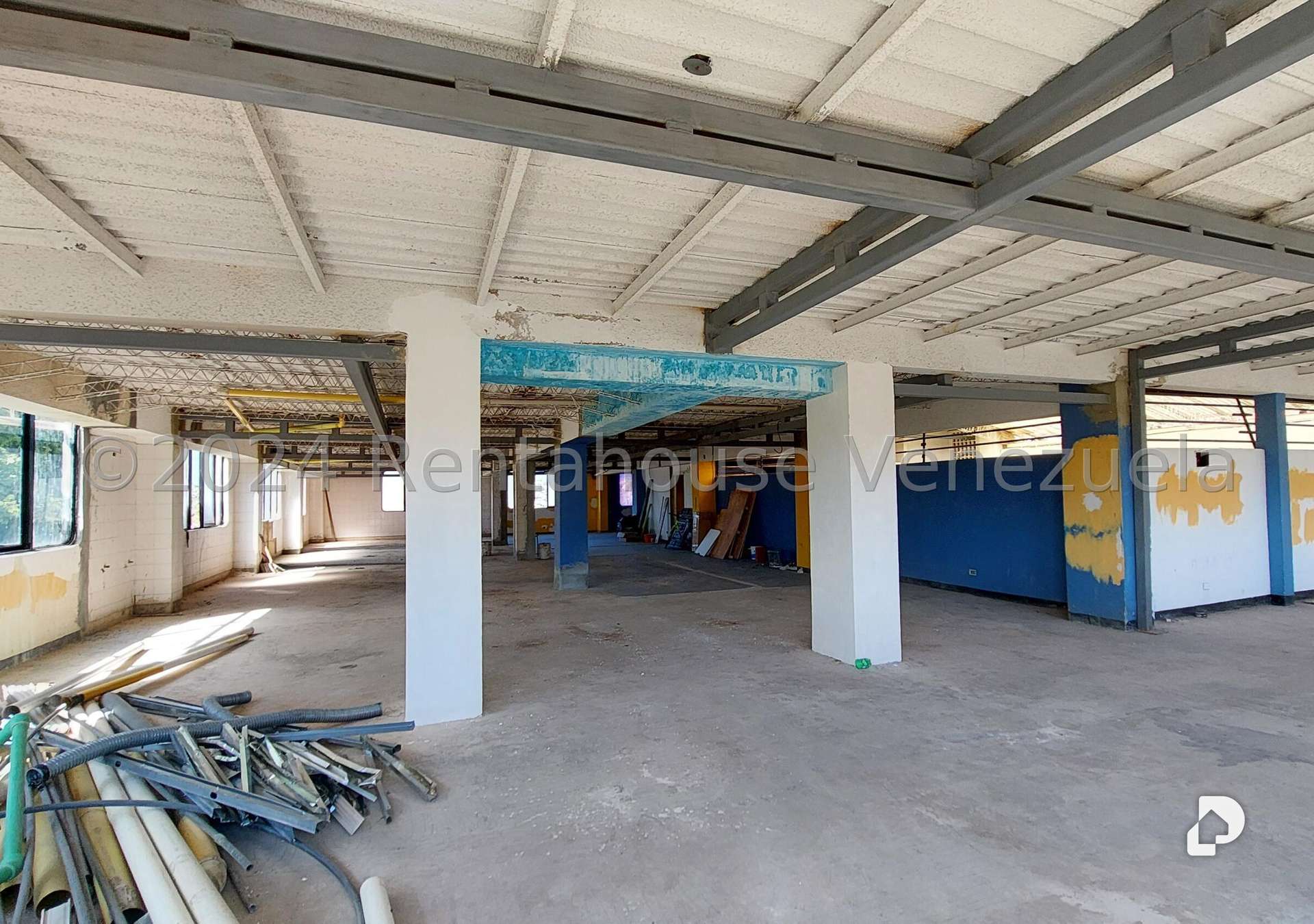 Local comercial en La Bonita, Caracas – 4