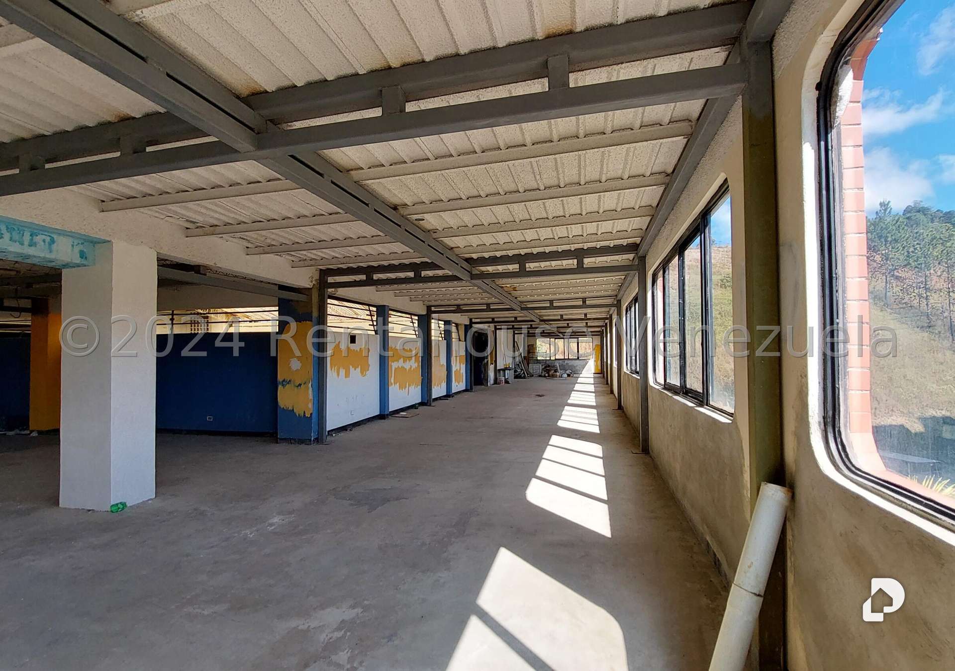 Local comercial en La Bonita, Caracas – 3