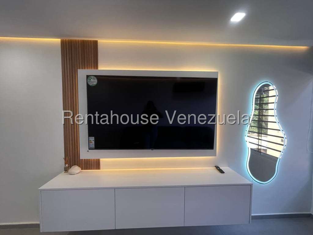 Apartamento en Colinas de La Tahona, Caracas