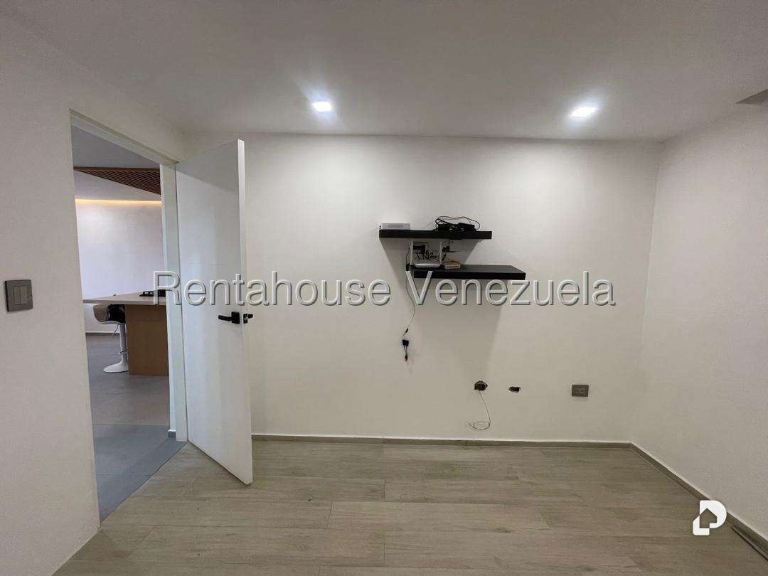 Apartamento en Colinas de La Tahona, Caracas – 16