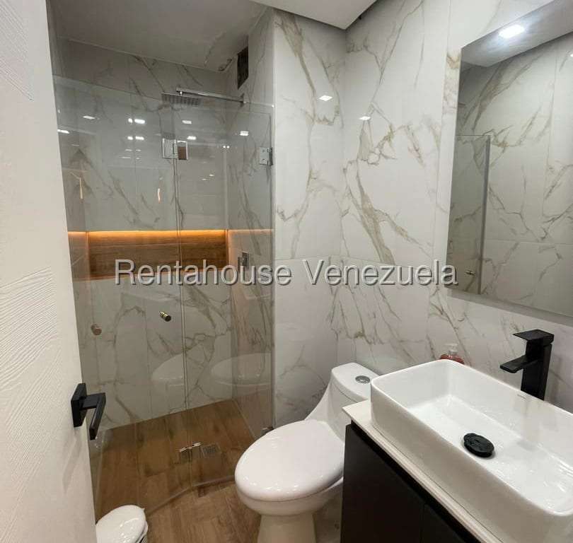 Apartamento en Colinas de La Tahona, Caracas