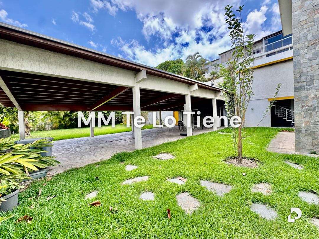 Casa en Cumbres de Curumo, Caracas – 30