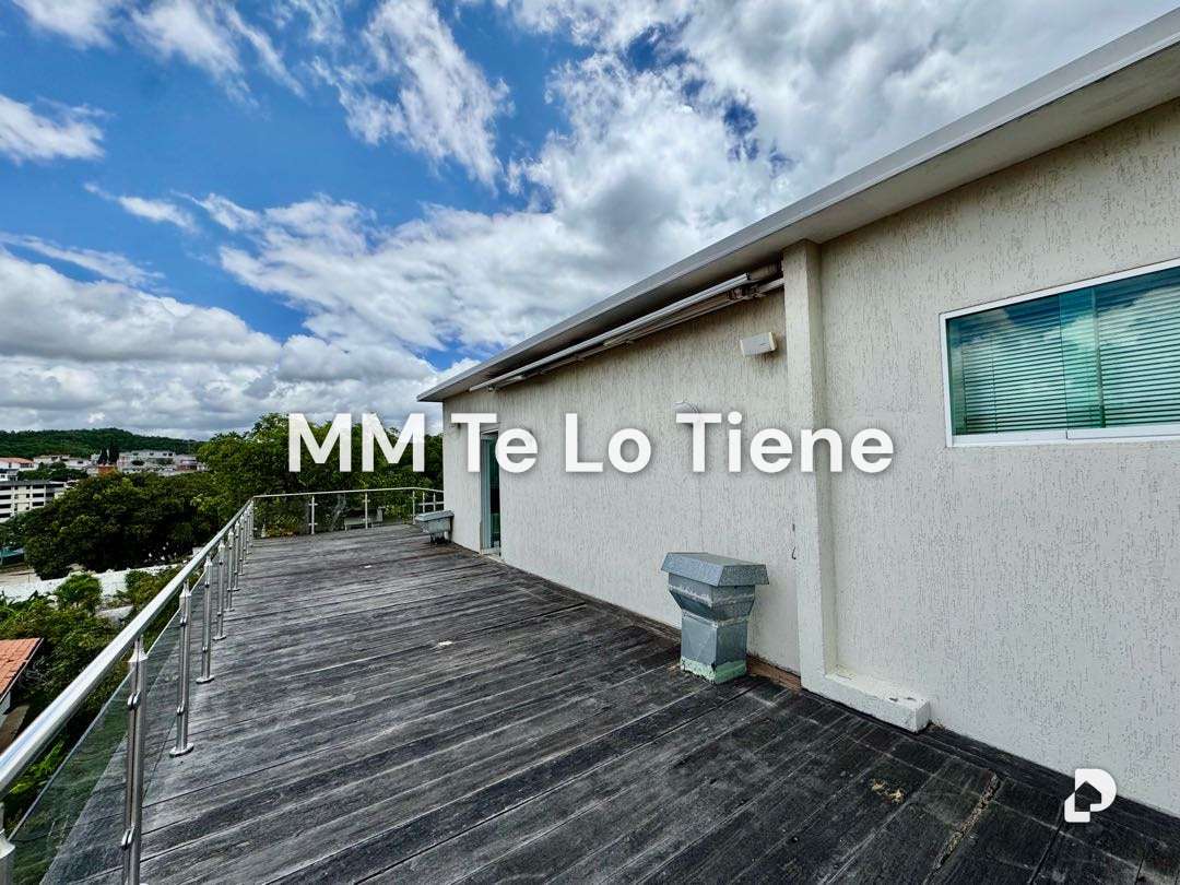 Casa en Cumbres de Curumo, Caracas – 17
