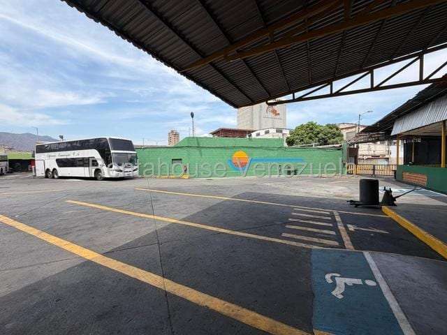 Land in San Martín, Caracas - 1