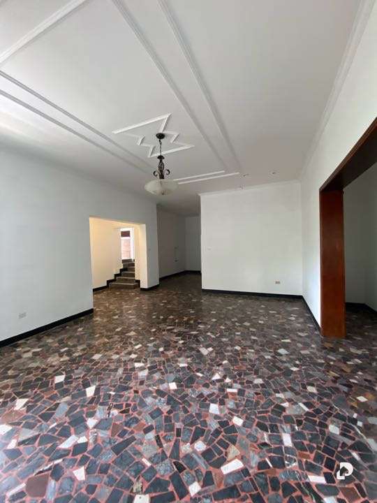 House in Altamira, Caracas – 16