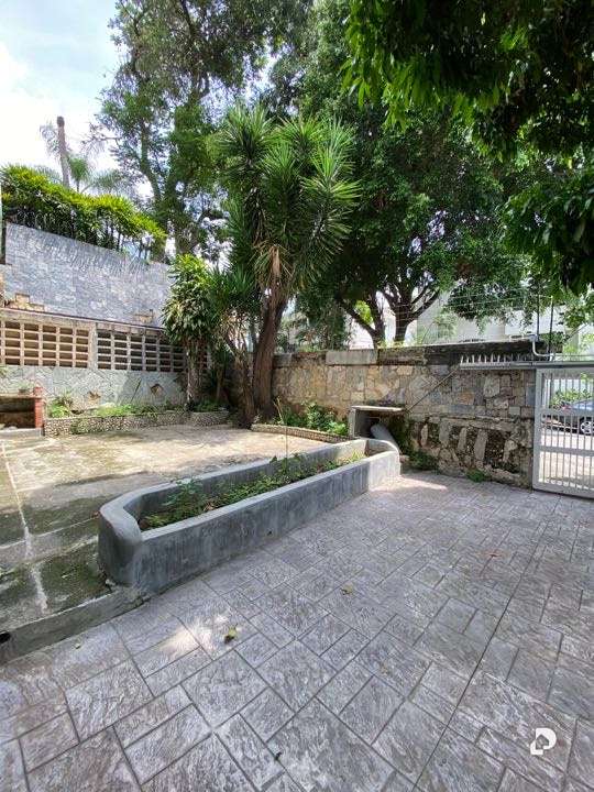 House in Altamira, Caracas – 17