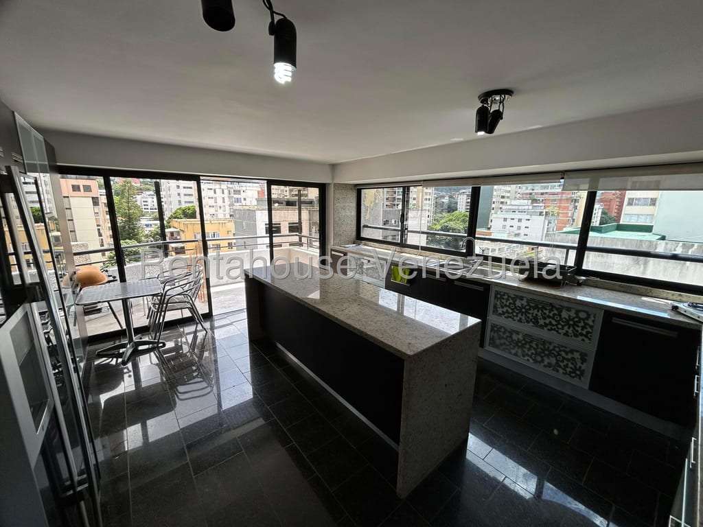 Penthouse en Los Palos Grandes, Caracas