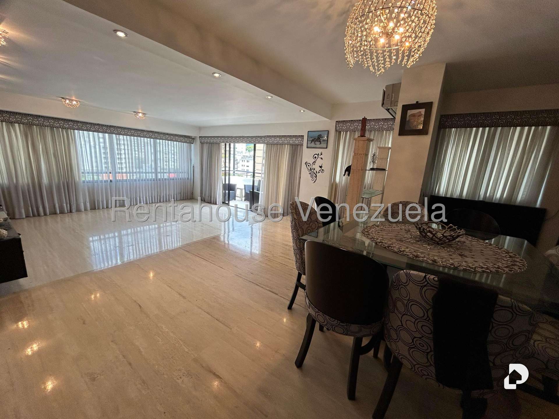 Apartamento en Los Palos Grandes, Caracas – 6