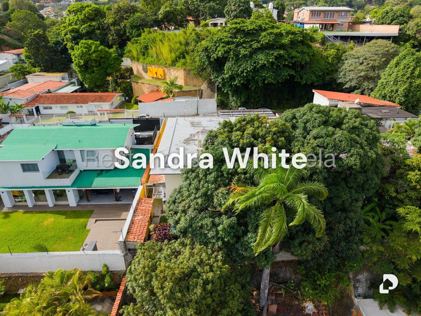 Casa en Prados del Este. 27-4428, Caracas – 2