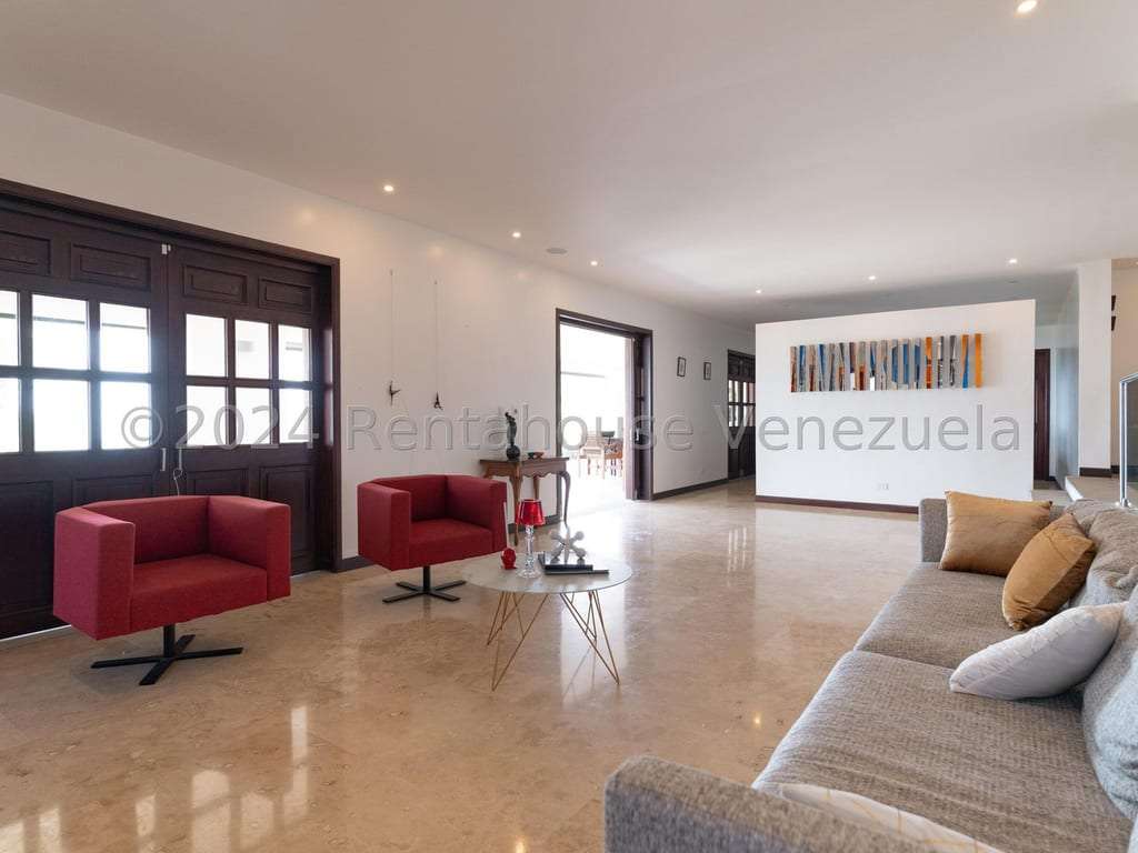 Casa en La Lagunita Country Club, Caracas