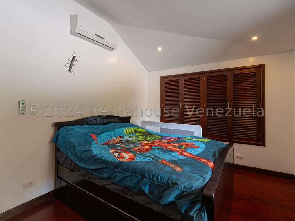 Casa en La Lagunita Country Club, Caracas