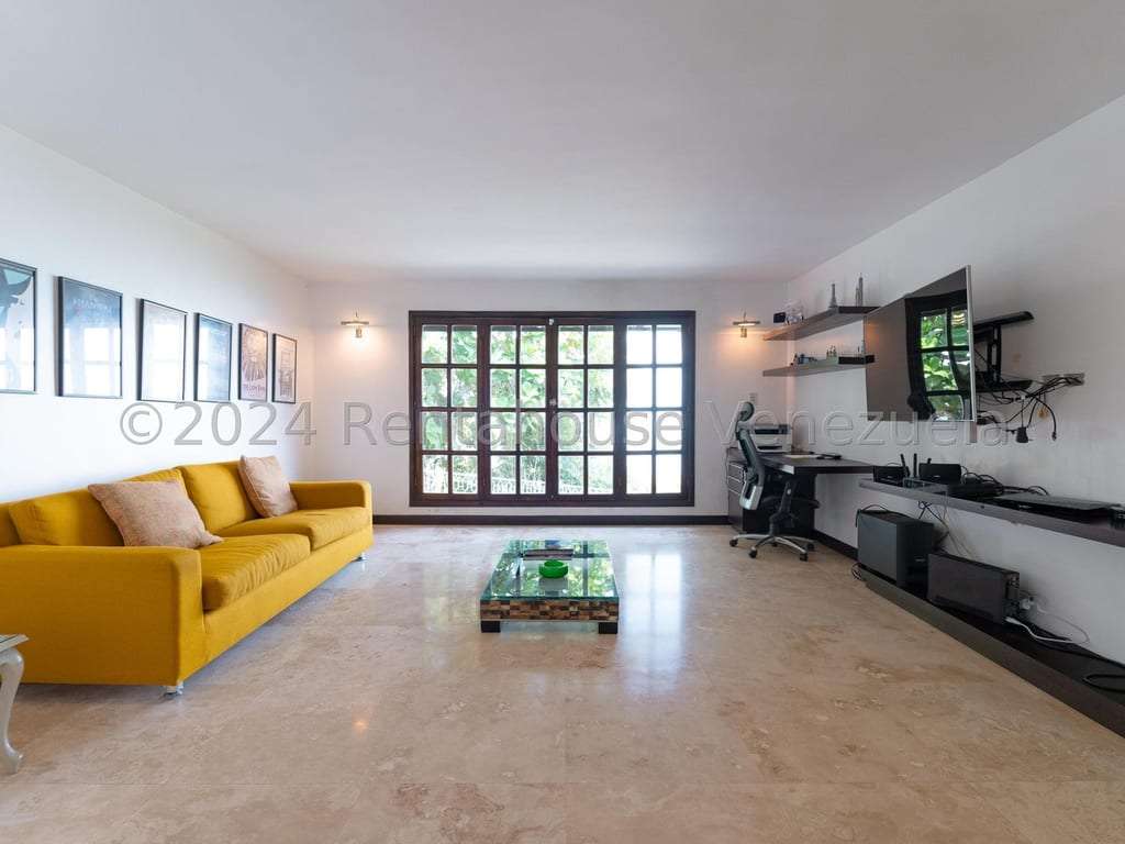 Casa en La Lagunita Country Club, Caracas