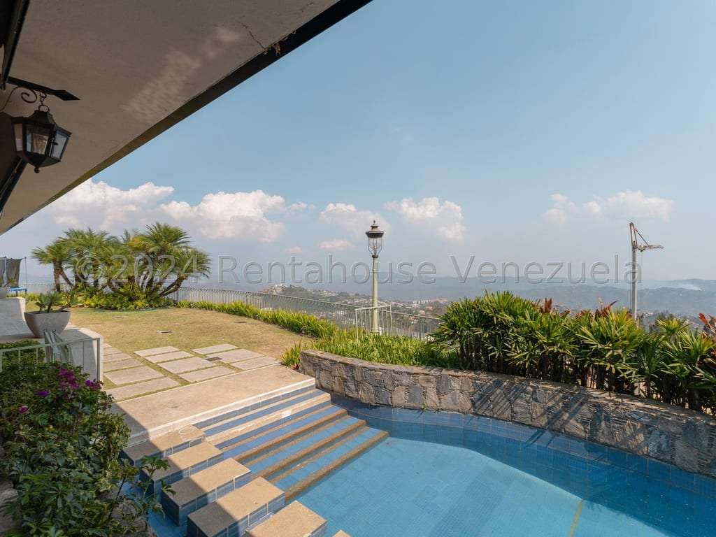 Casa en La Lagunita Country Club, Caracas