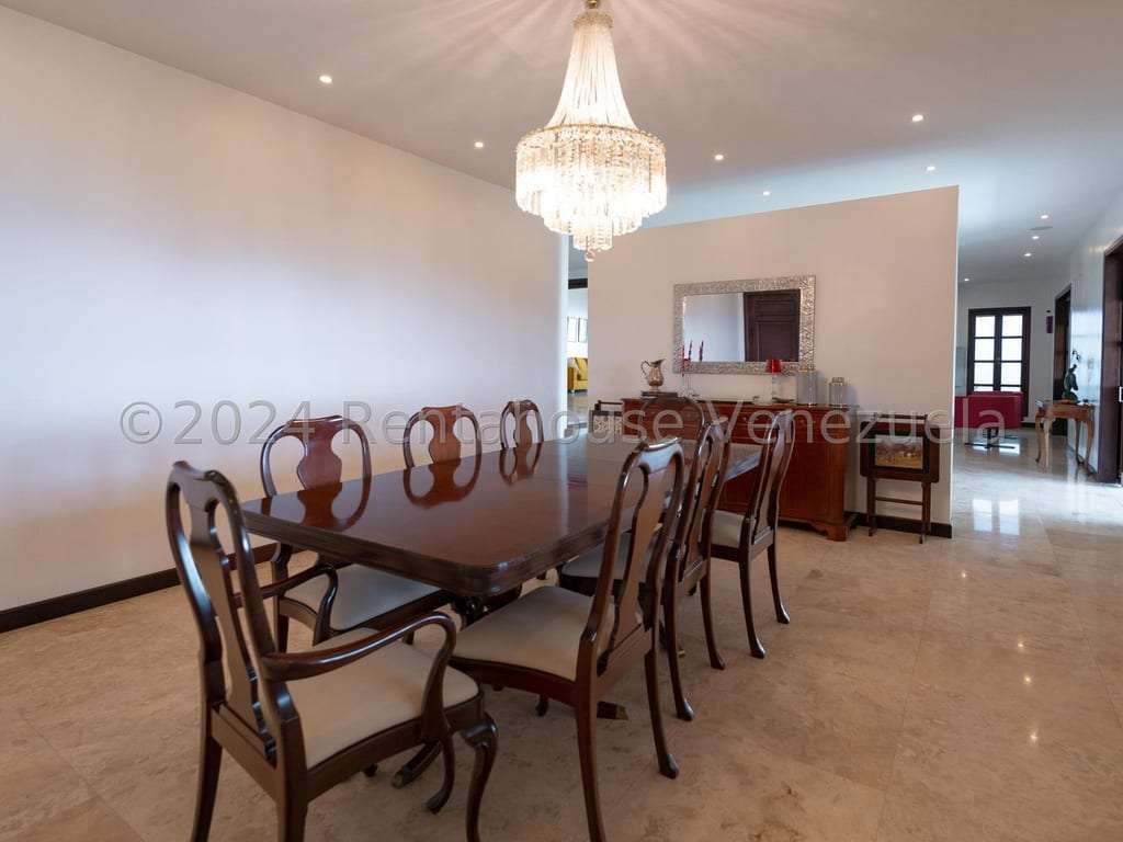 Casa en La Lagunita Country Club, Caracas